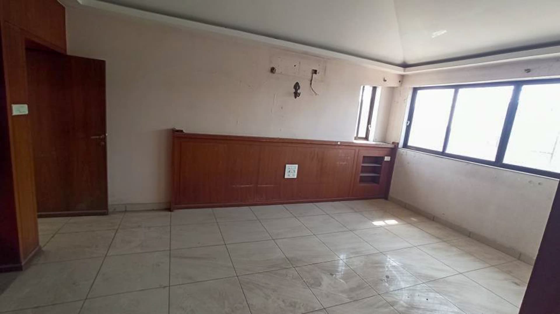 Property Photos 9
