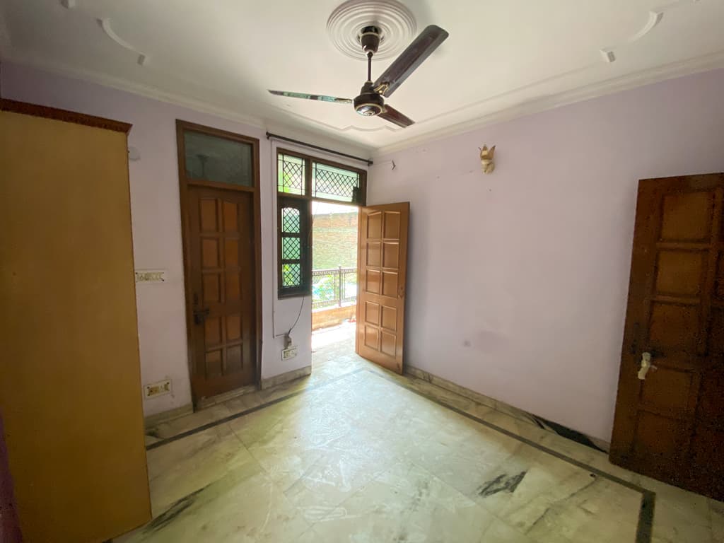 Property Photos 12