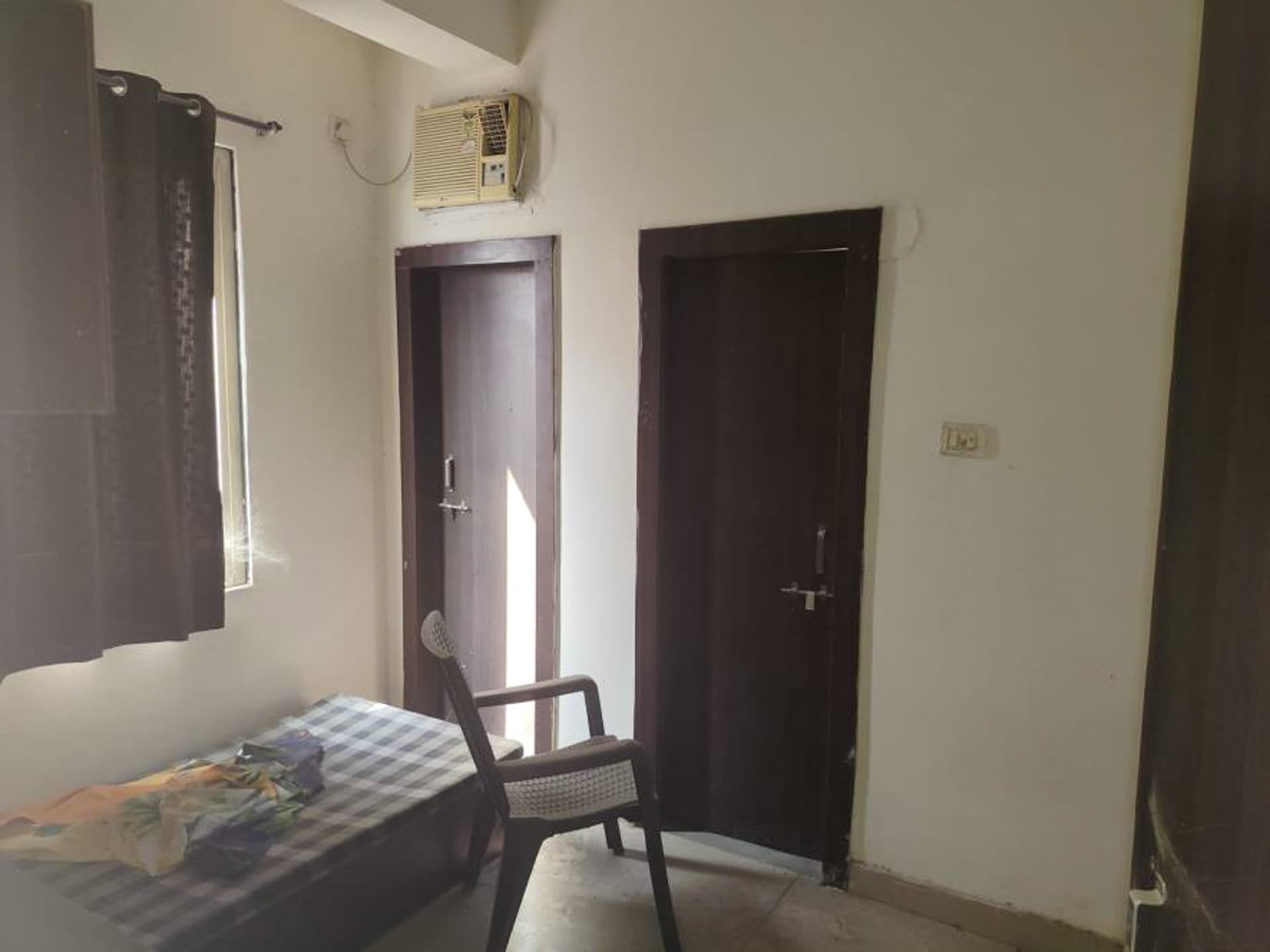 Property Photos 5