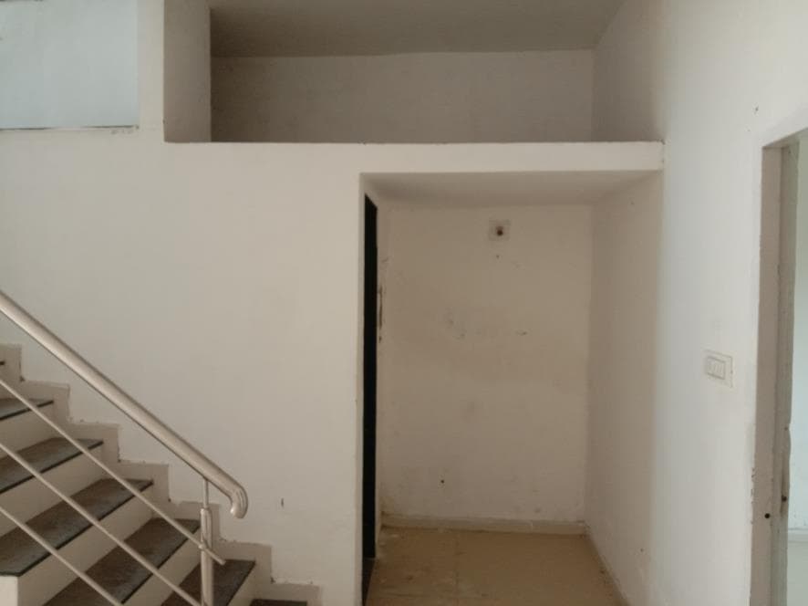 Property Photos 12