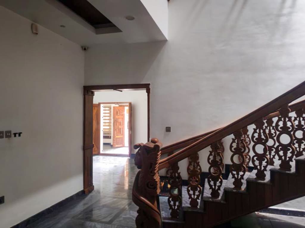 Property Photos 17