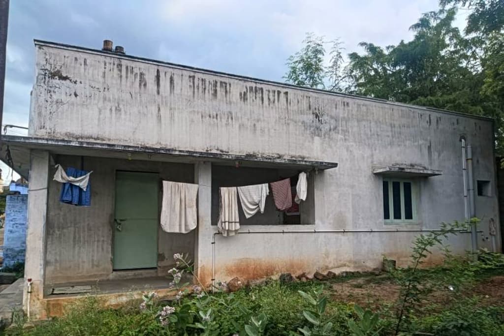 Property Photos 8