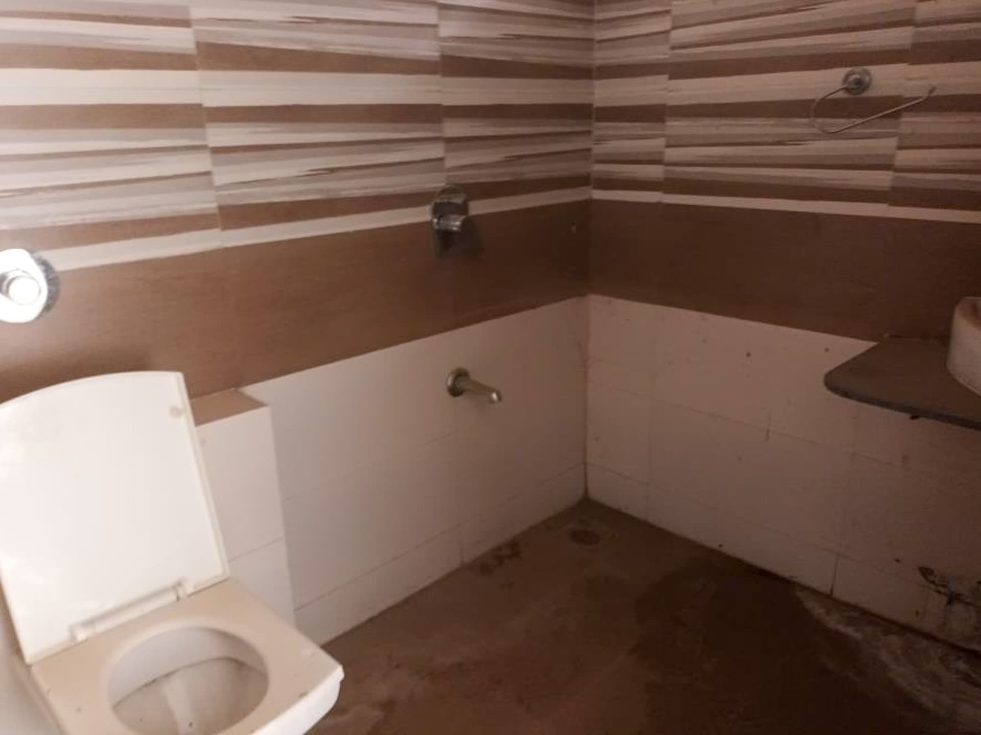 Property Photos 12