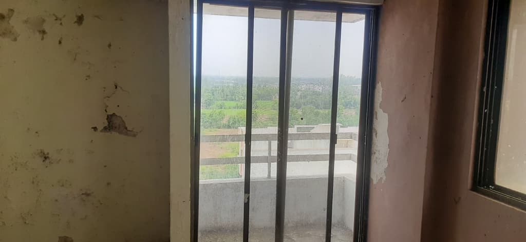 Property Photos 8