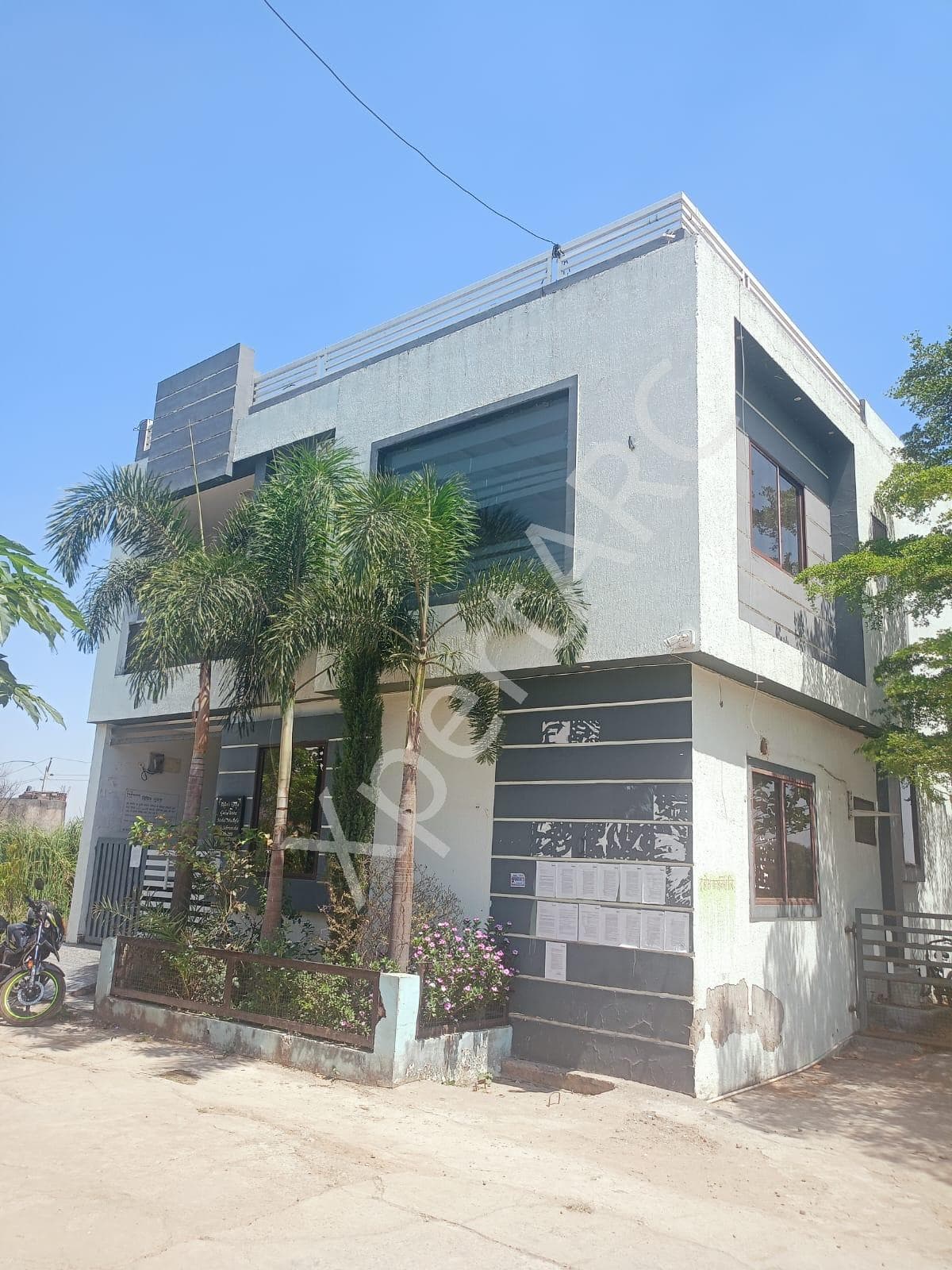 Property Photos 7