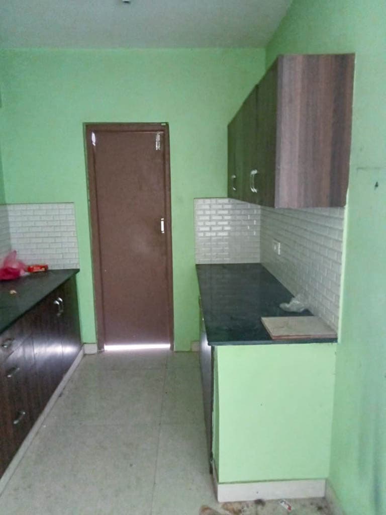 Property Photos 11