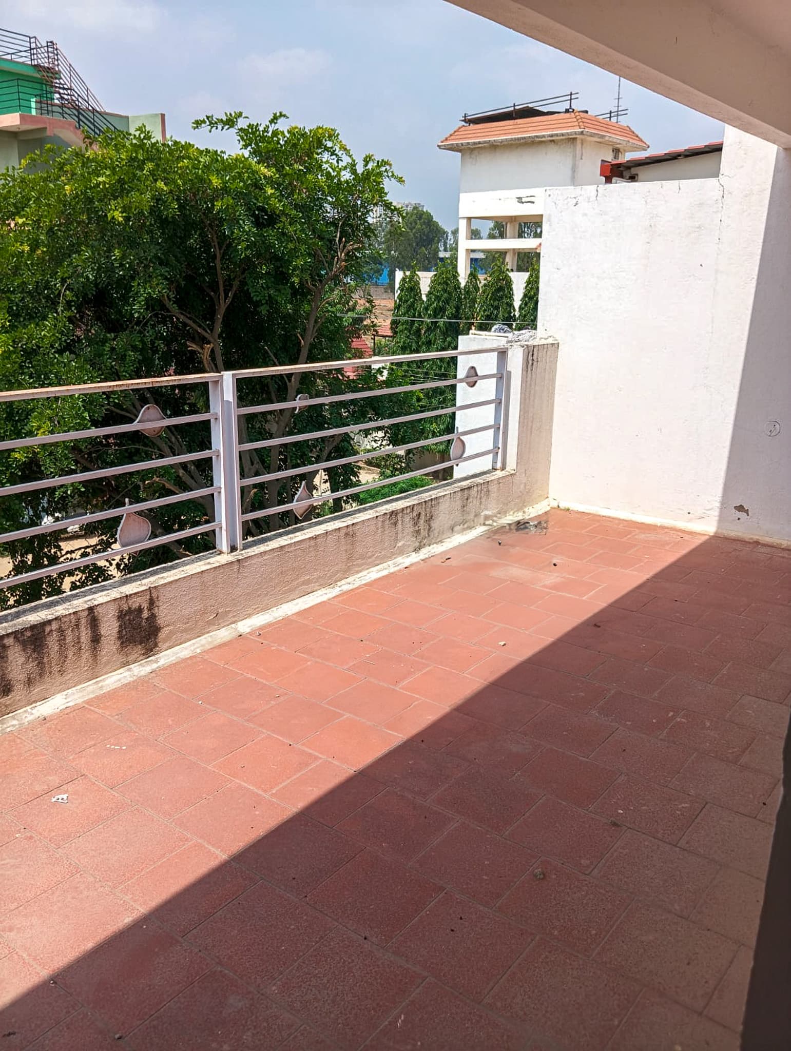 Property Photos 11