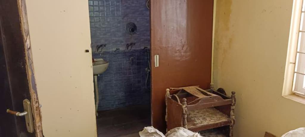 Property Photos 12