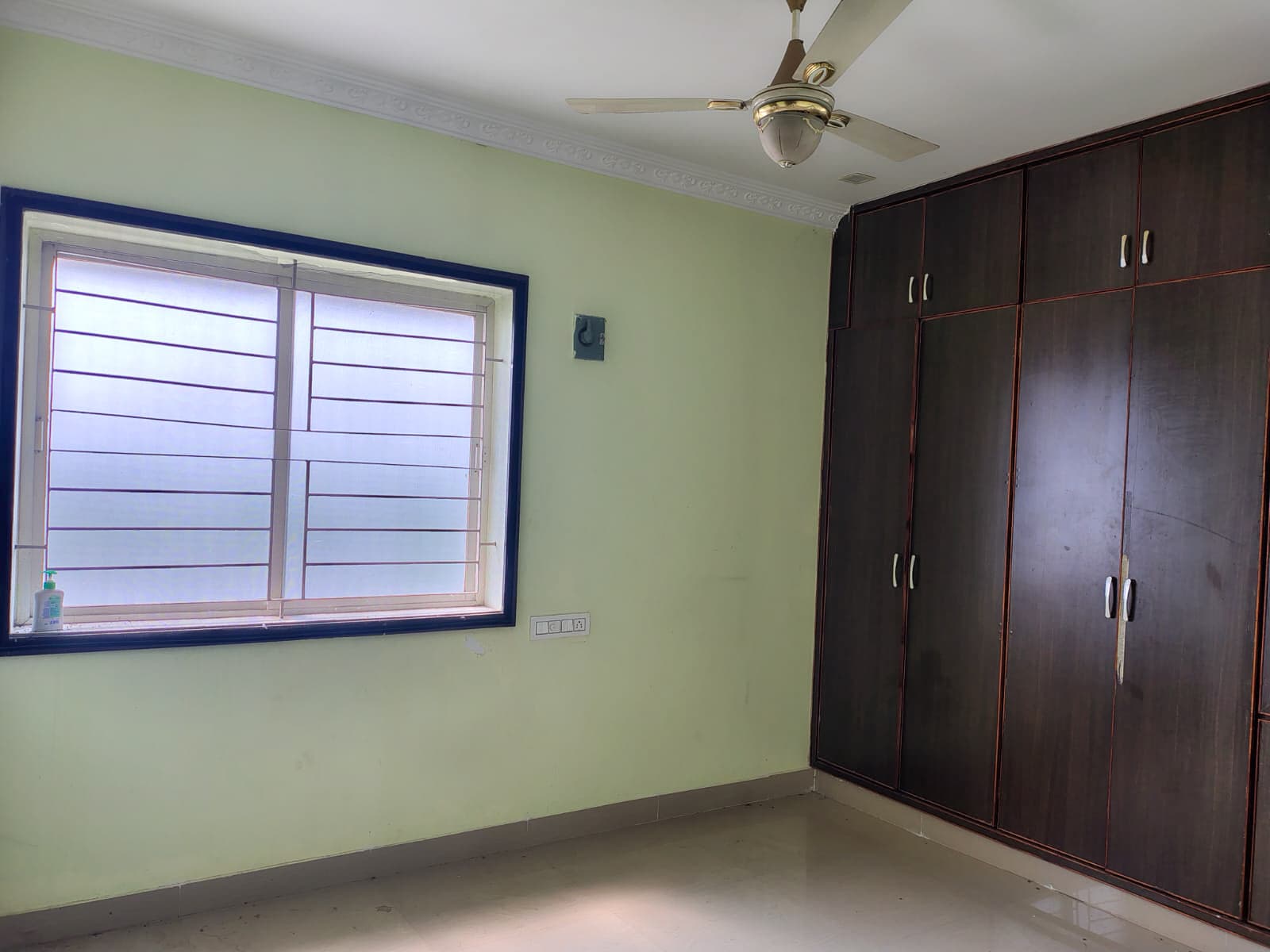 Property Photos 11