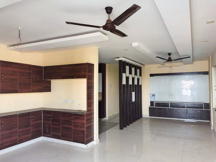 Property Photos 8