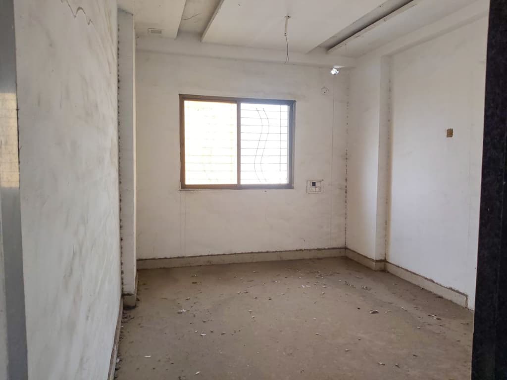 Property Photos 8