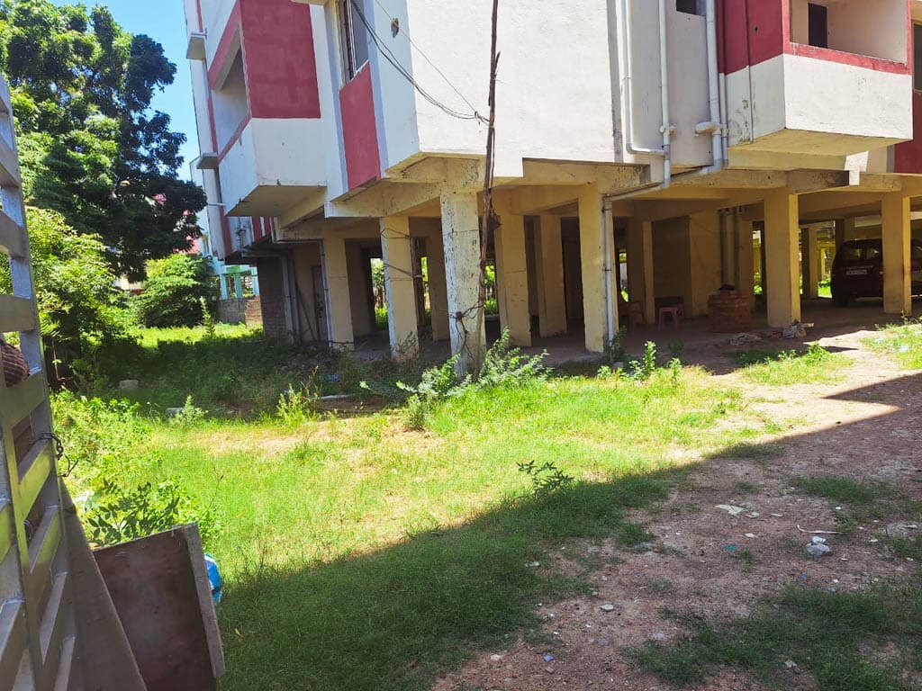 Property Photos 6