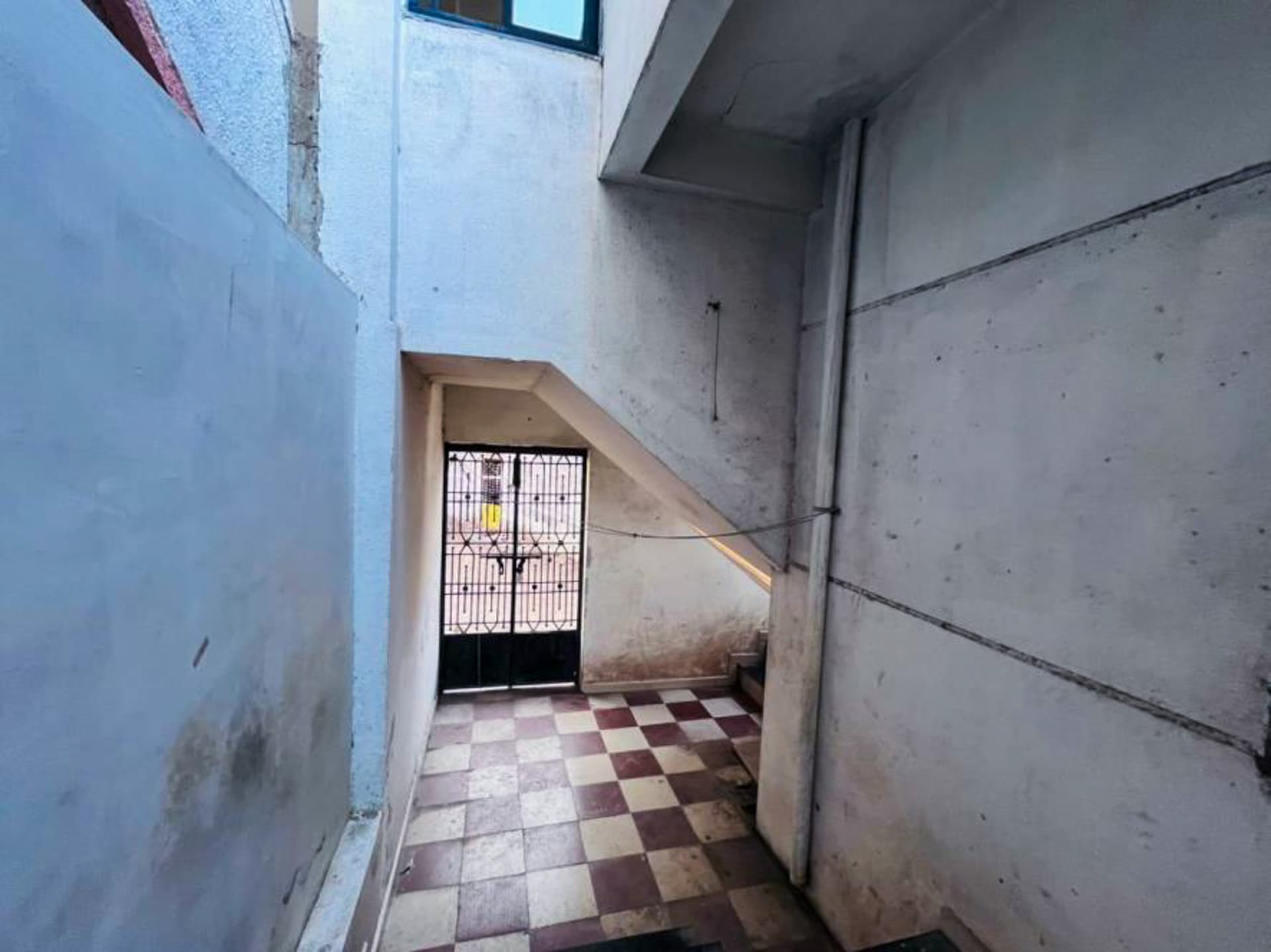Property Photos 32