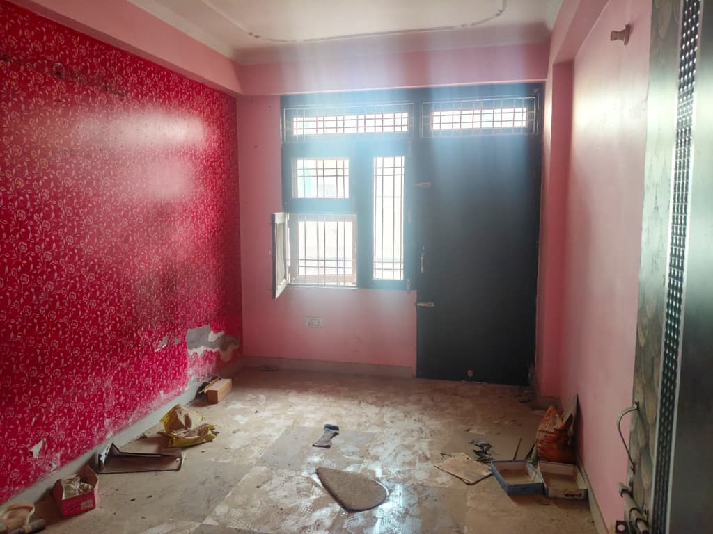 Property Photos 8
