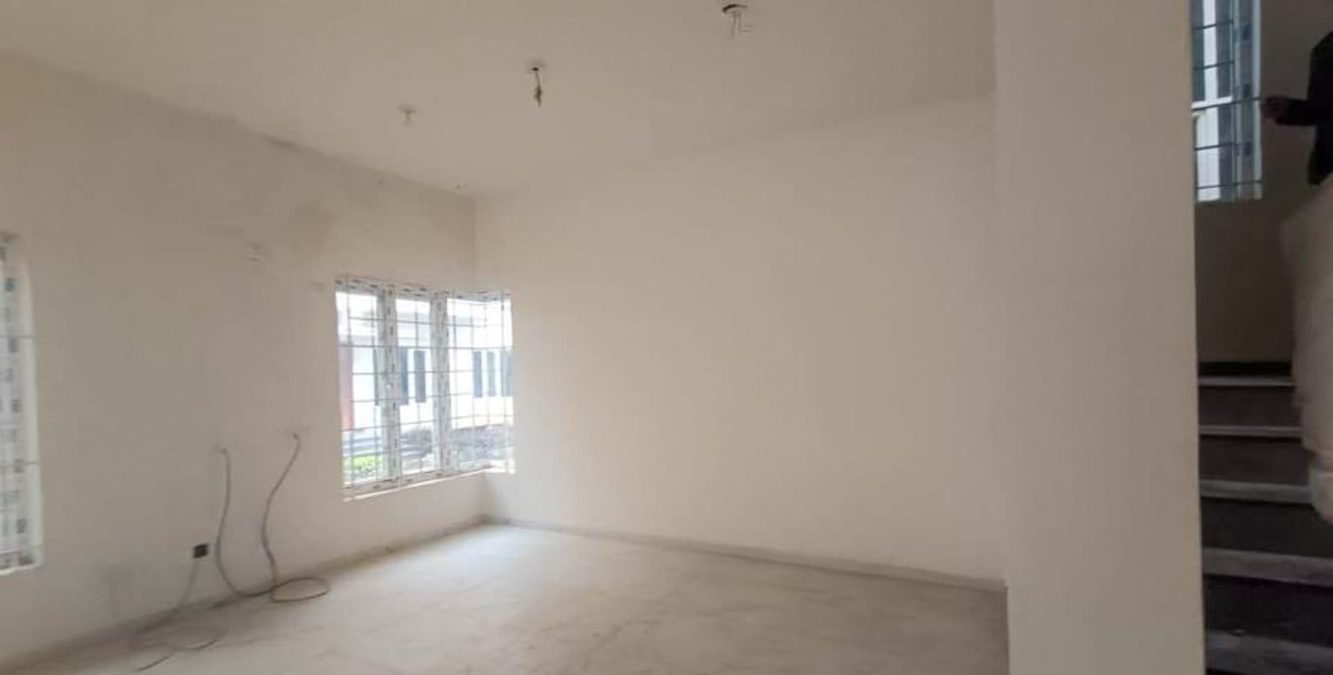 Property Photos 6