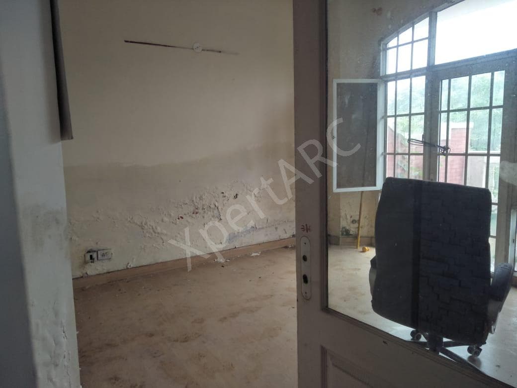 Property Photos 11