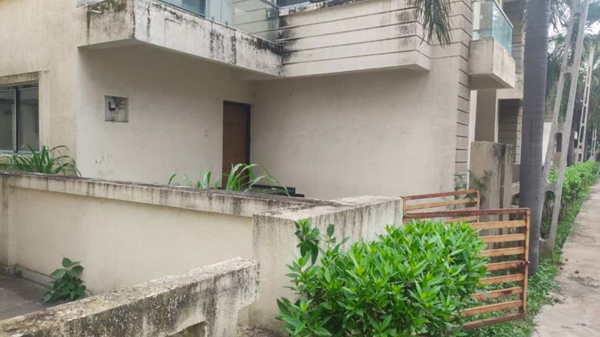 Property Photos 8