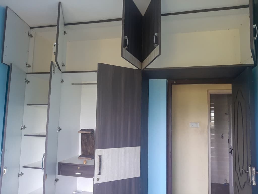 Property Photos 8