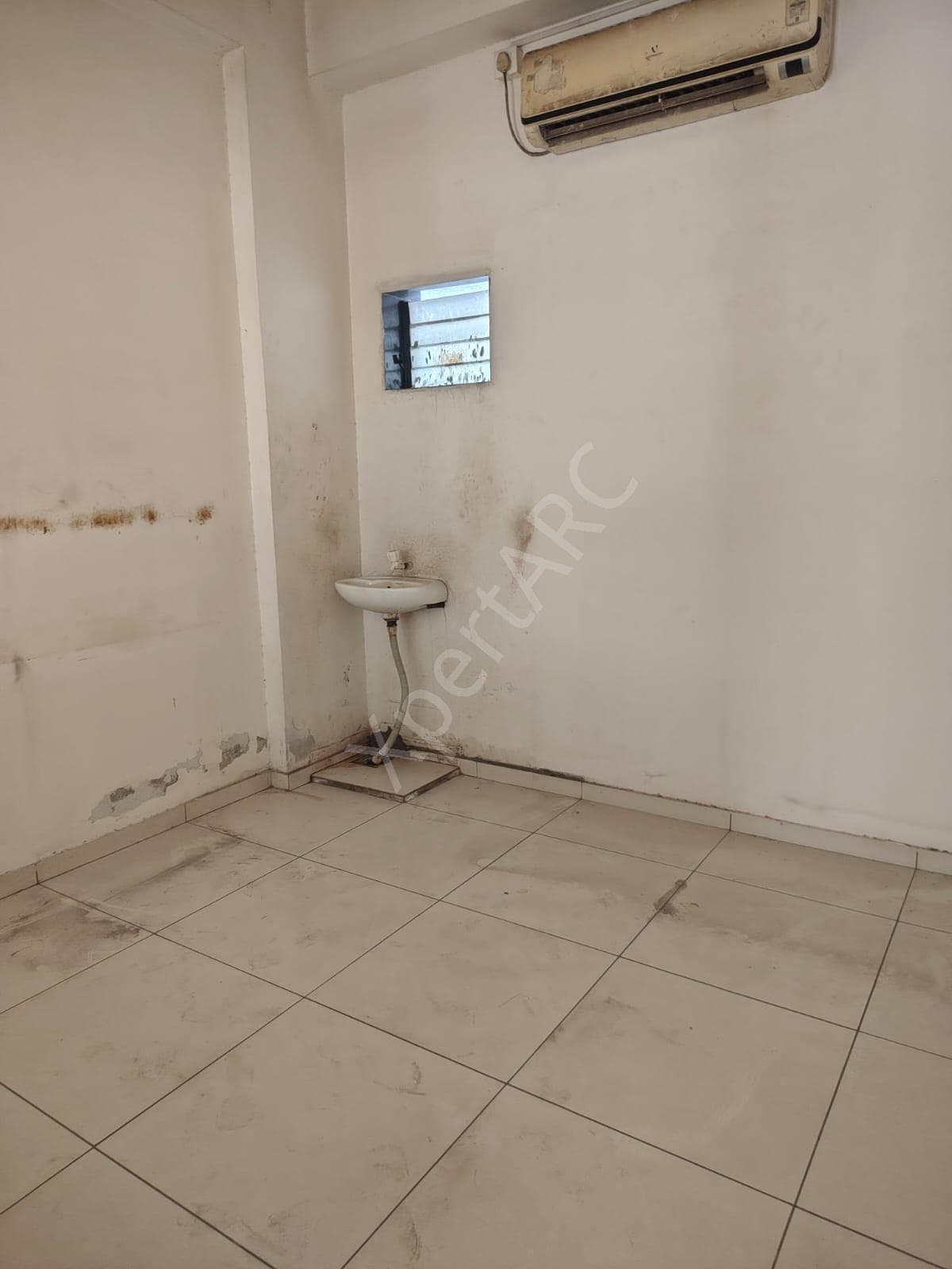 Property Photos 8