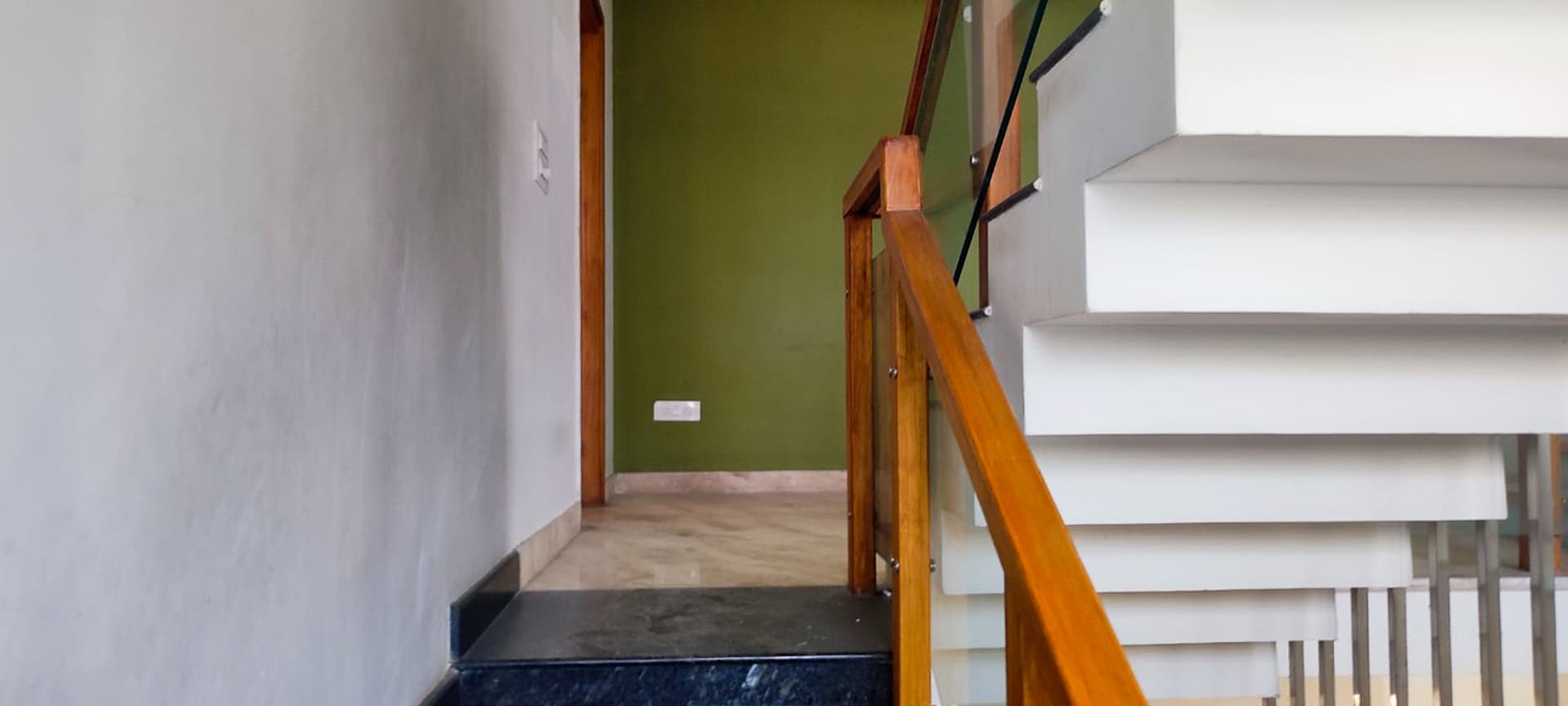 Property Photos 17