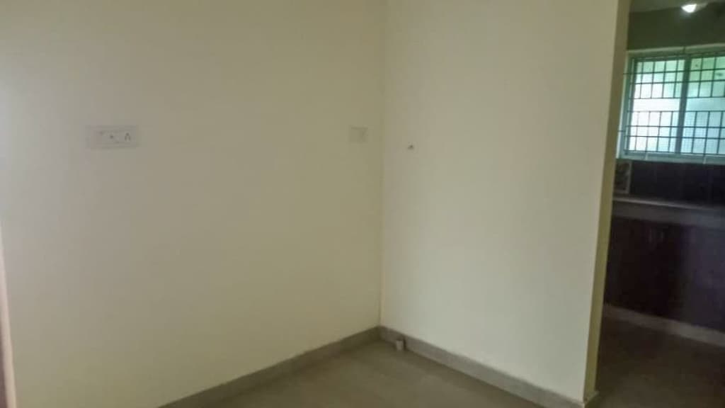 Property Photos 5