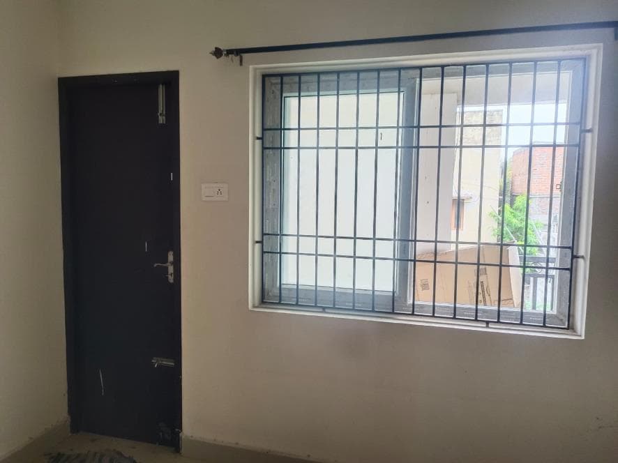 Property Photos 7