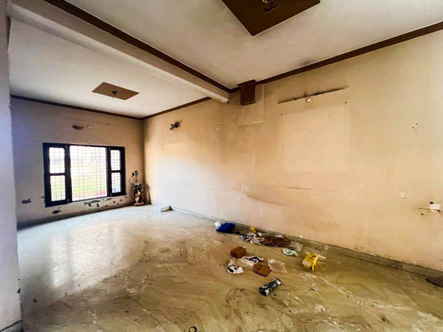 Property Photos 12