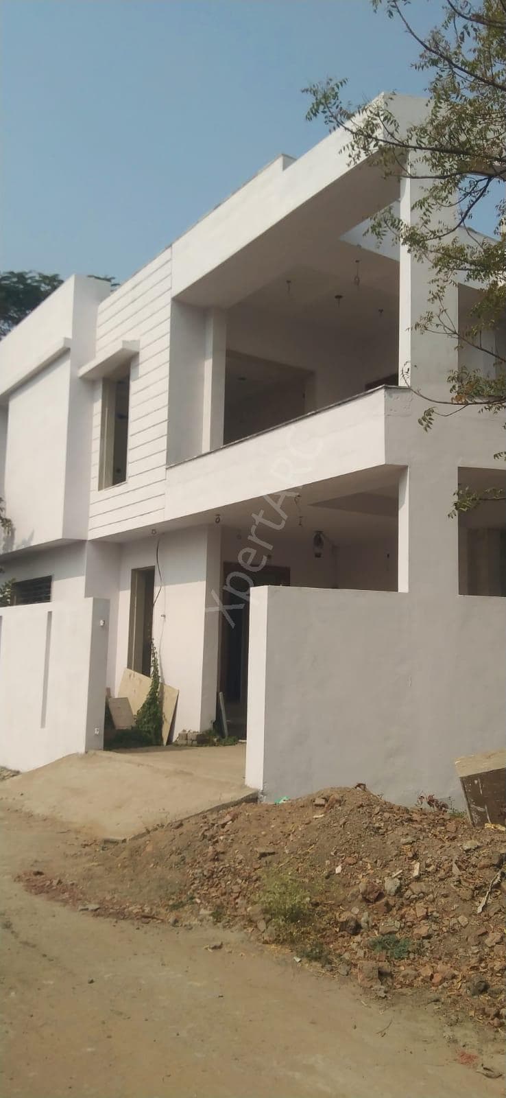 Property Photos 12