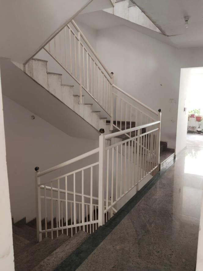 Property Photos 6