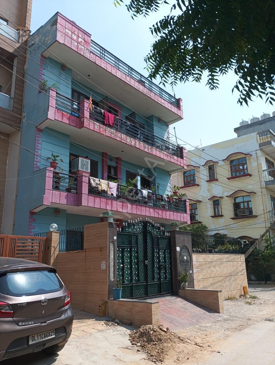 Property Photos 9