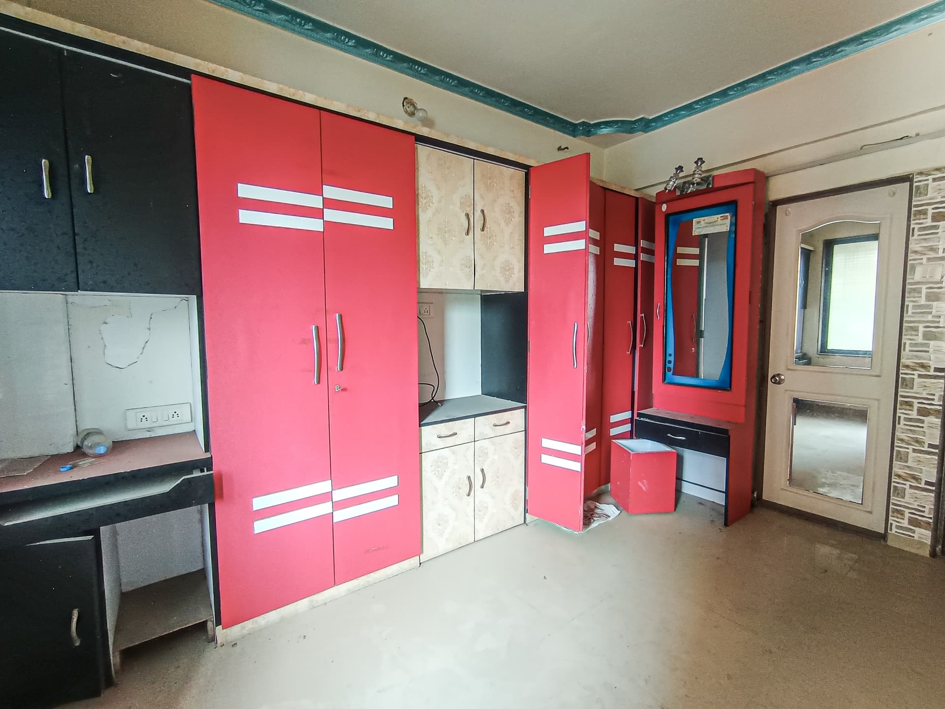 Property Photos 11
