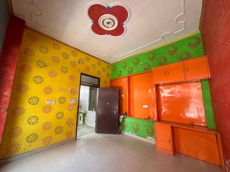 Property Photos 18