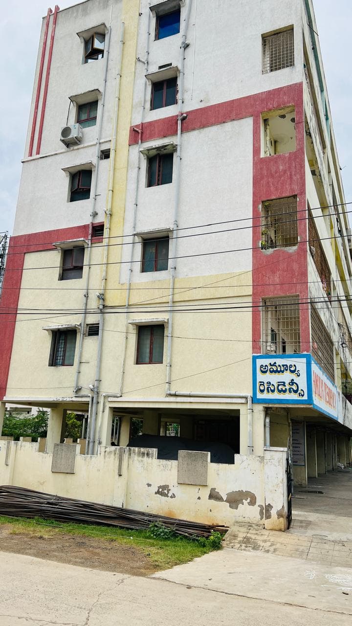 Property Photos 4