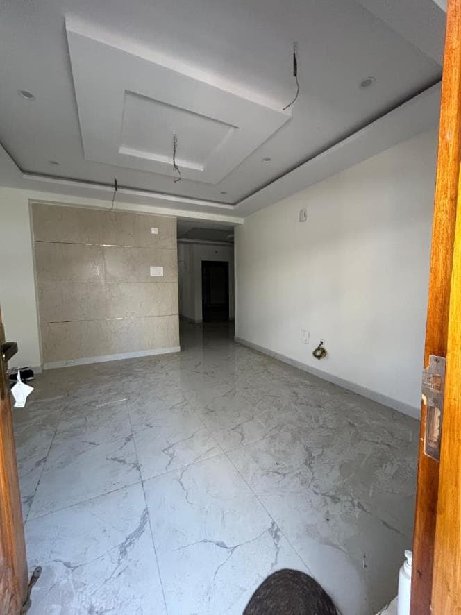 Property Photos 8