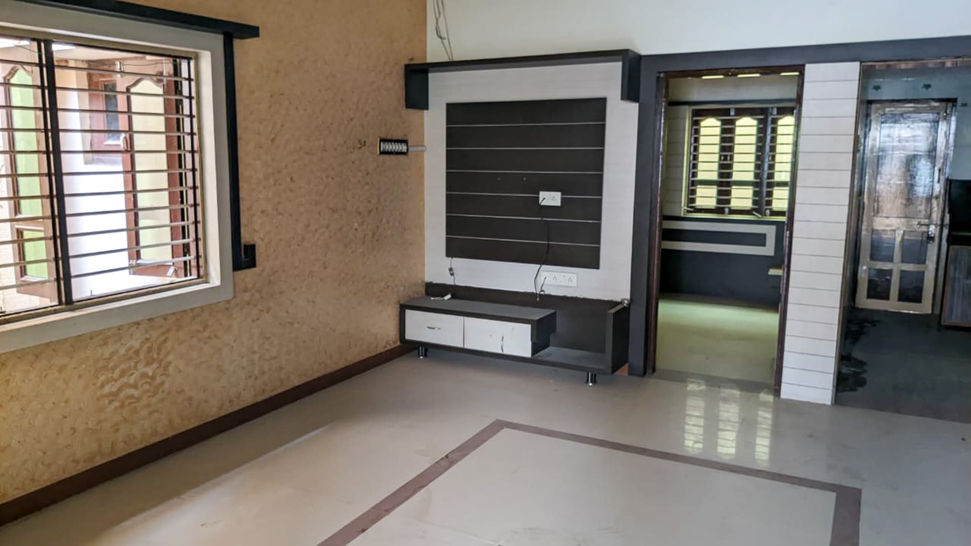 Property Photos 18