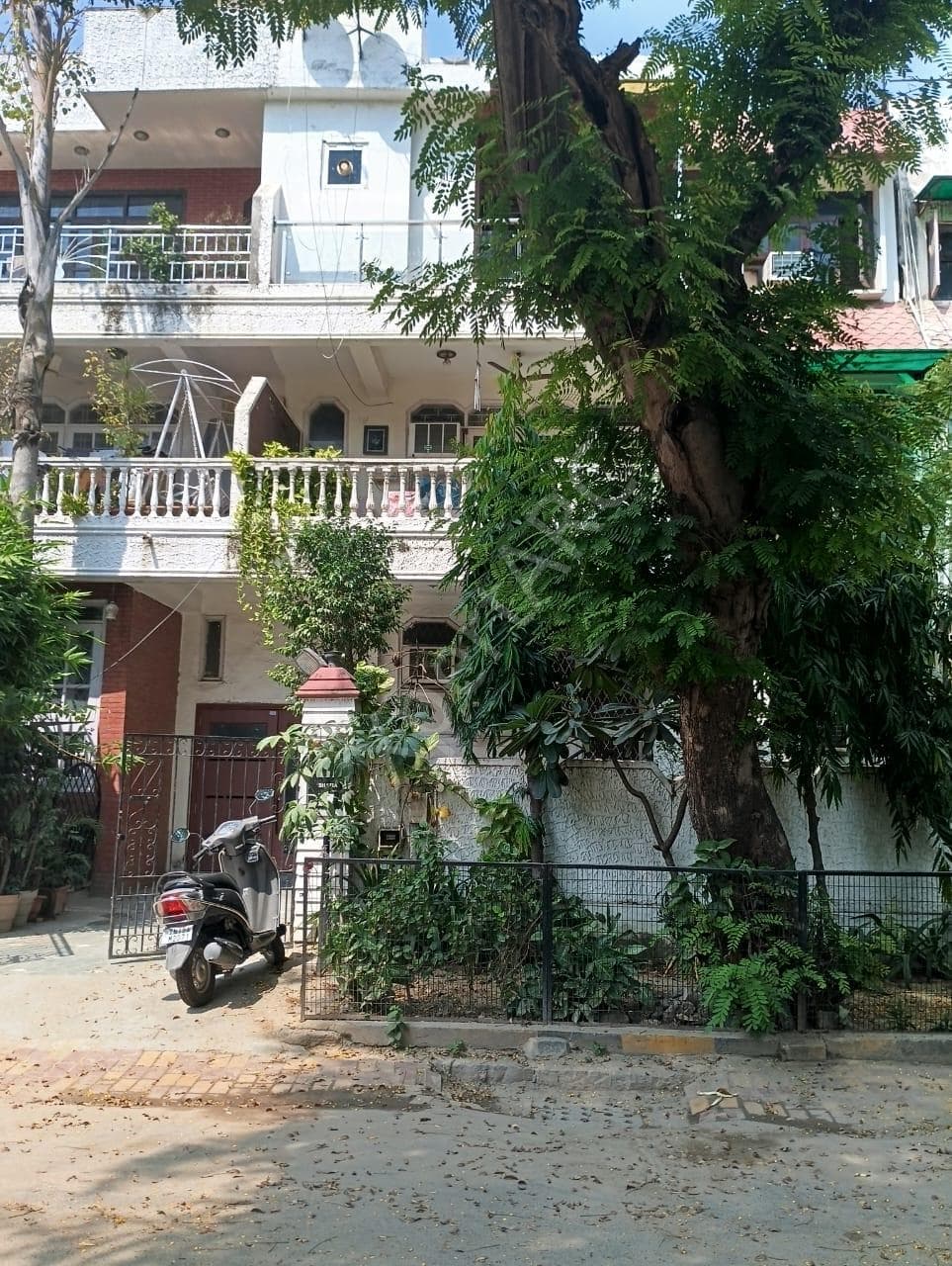 Property Photos 8