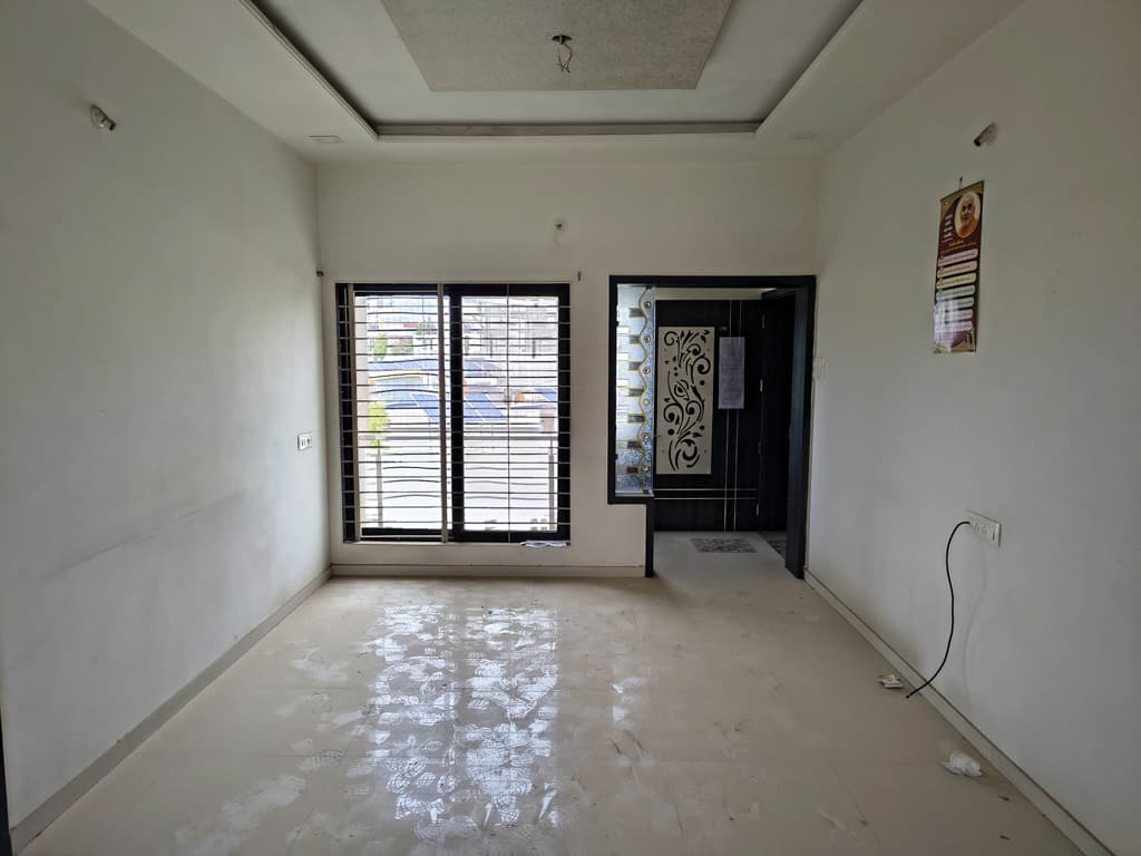Property Photos 16