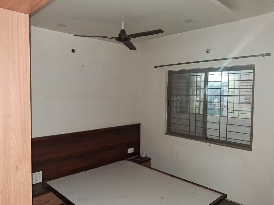 Property Photos 18