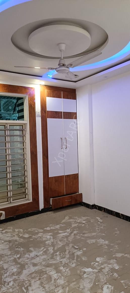 Property Photos 7