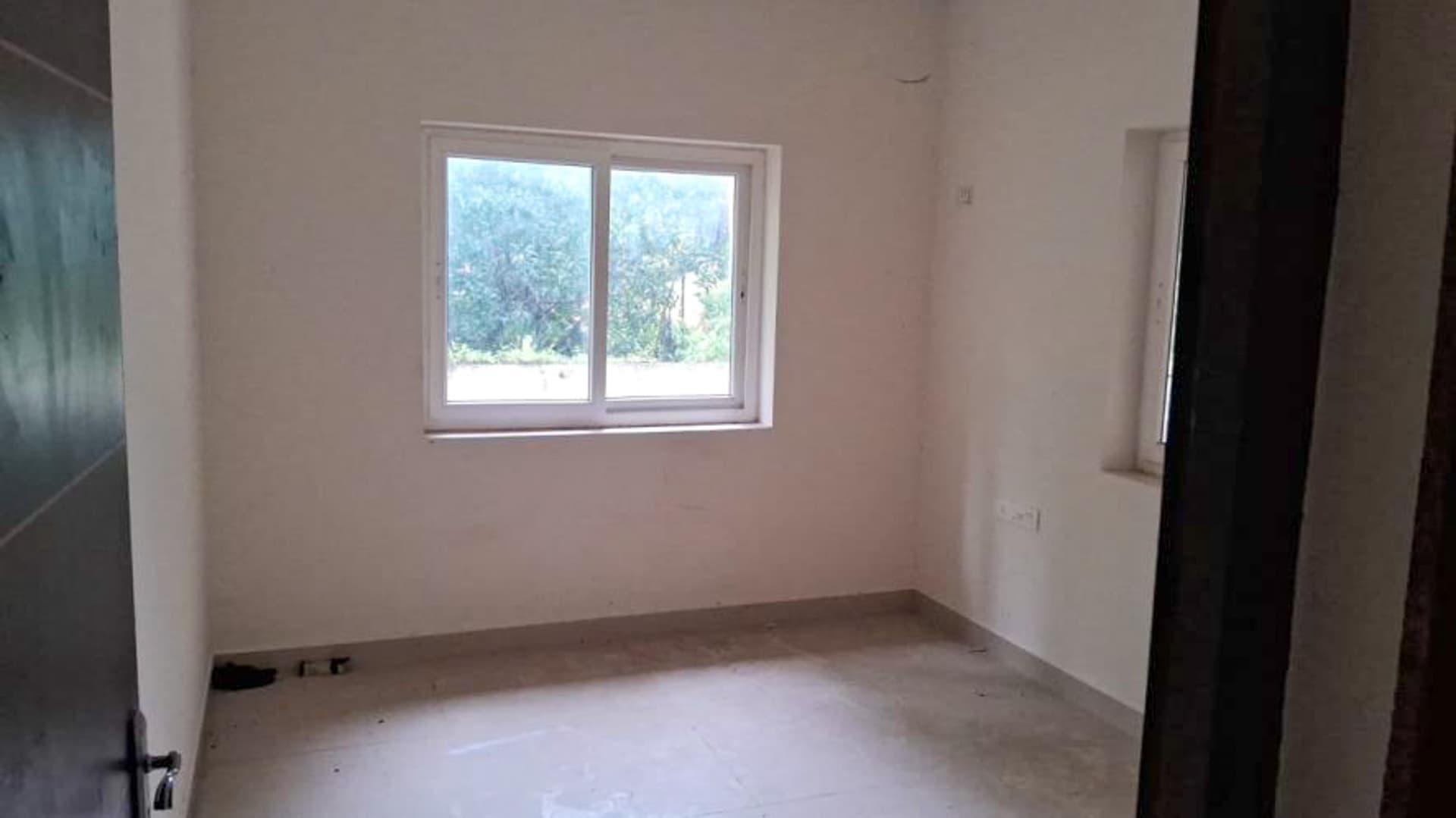 Property Photos 14