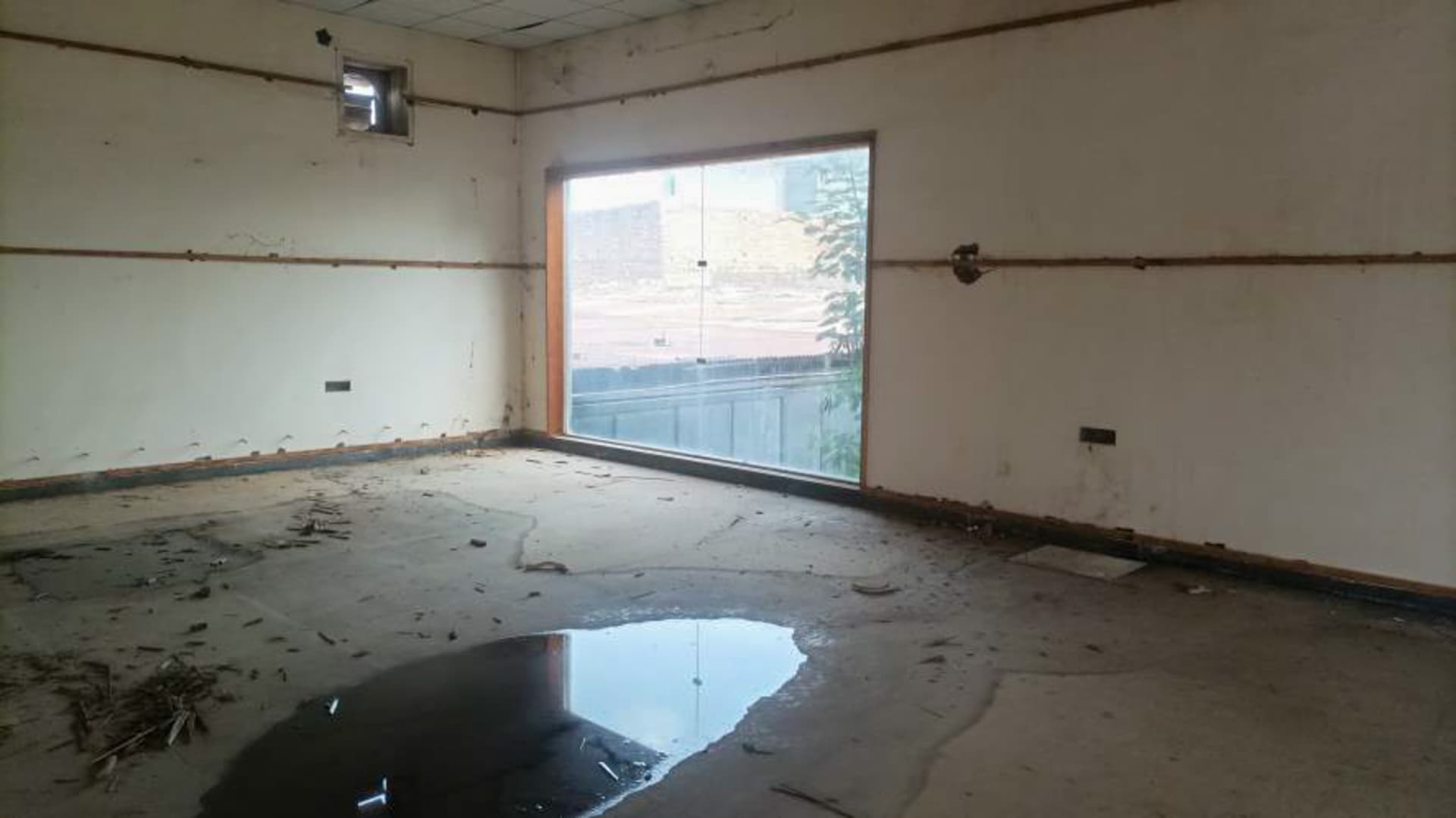 Property Photos 28