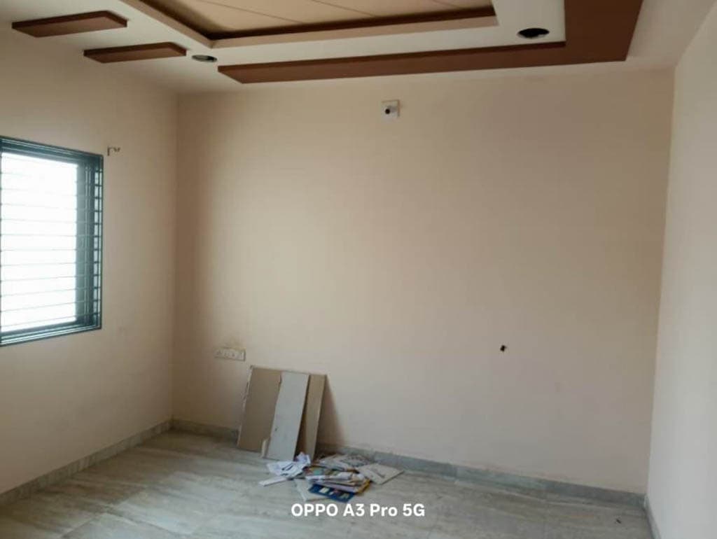 Property Photos 22
