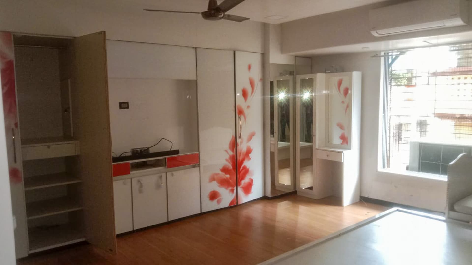 Property Photos 5