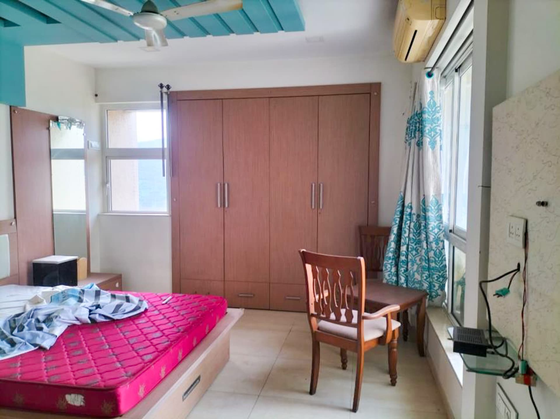Property Photos 9