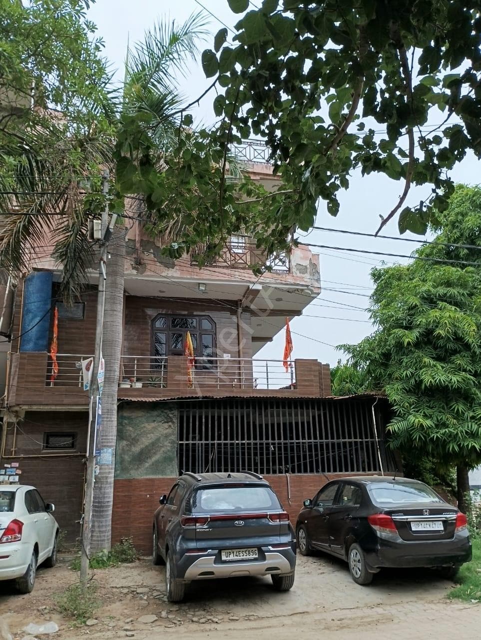 Property Photos 6