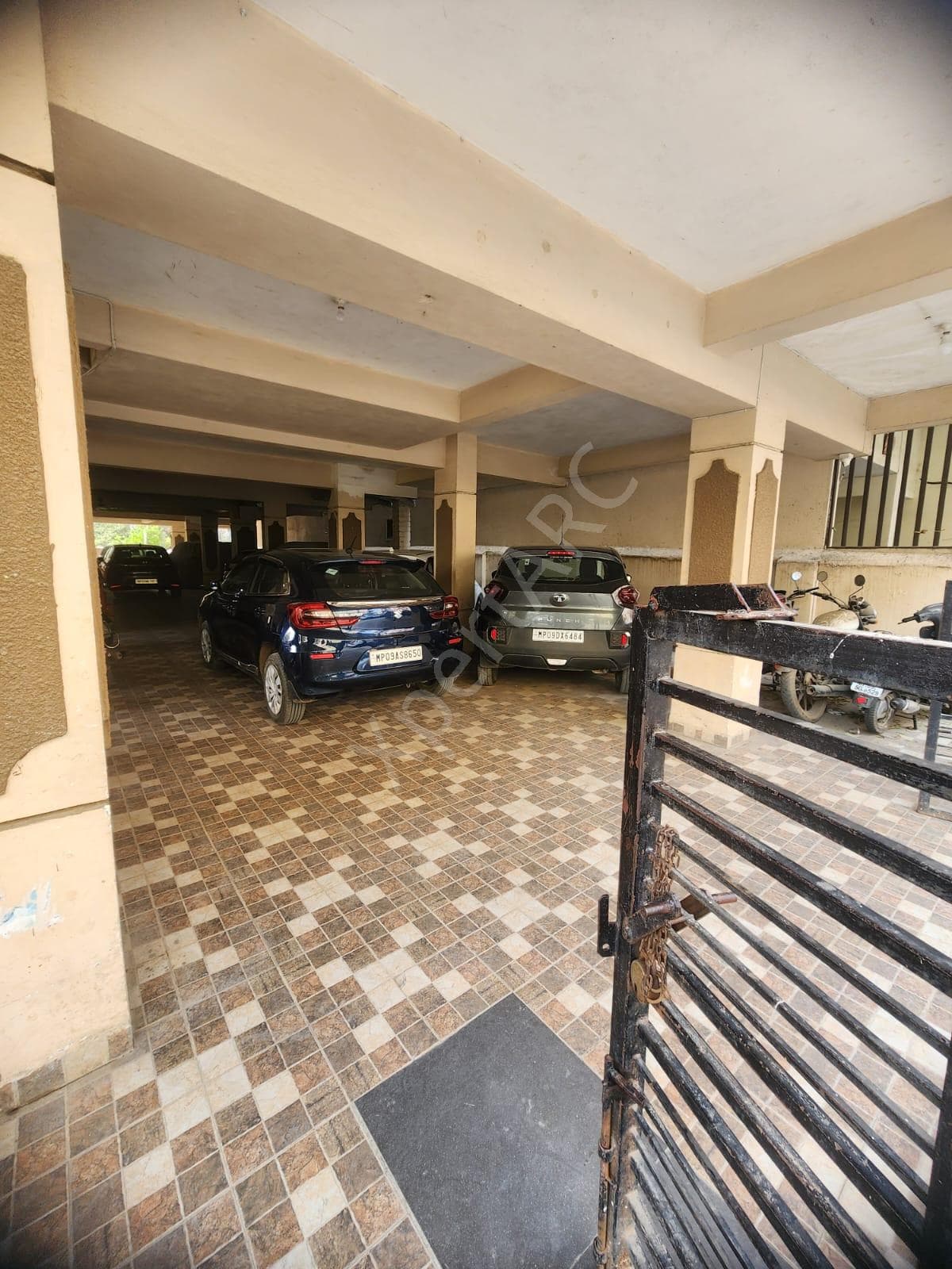Property Photos 6