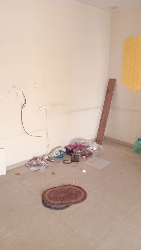 Property Photos 6