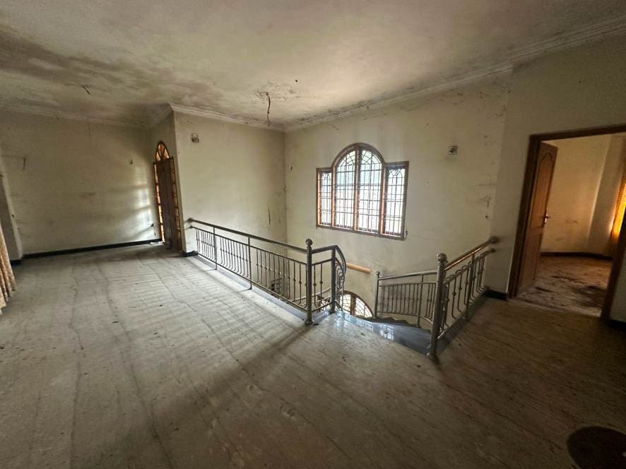 Property Photos 5