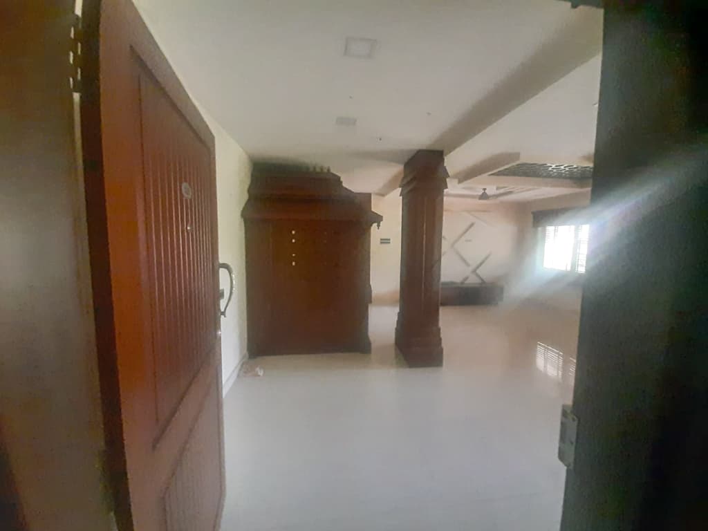 Property Photos 12