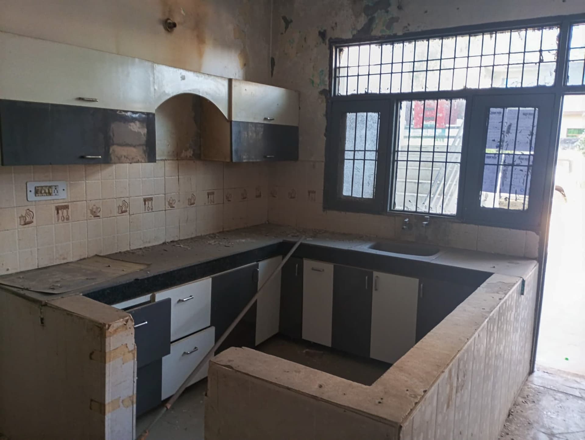 Property Photos 6